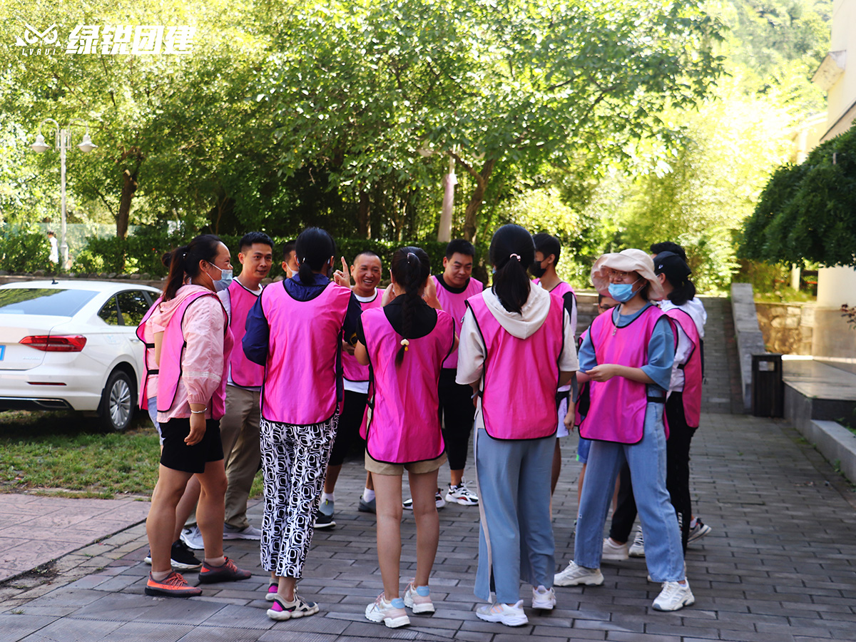 陕西森爱集团--十六周年庆终南山寨团建