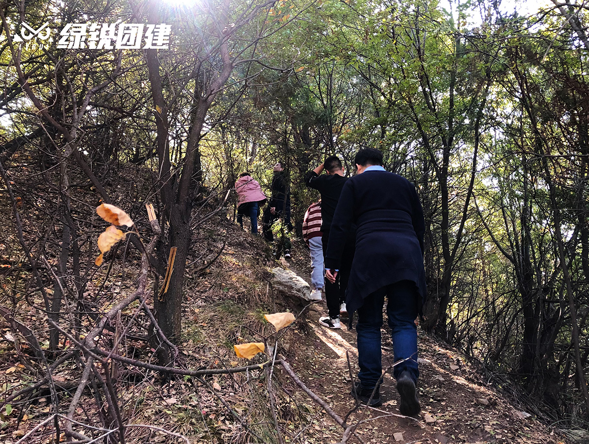 北京神州视翰、上海米健西安办事处--小五台团建