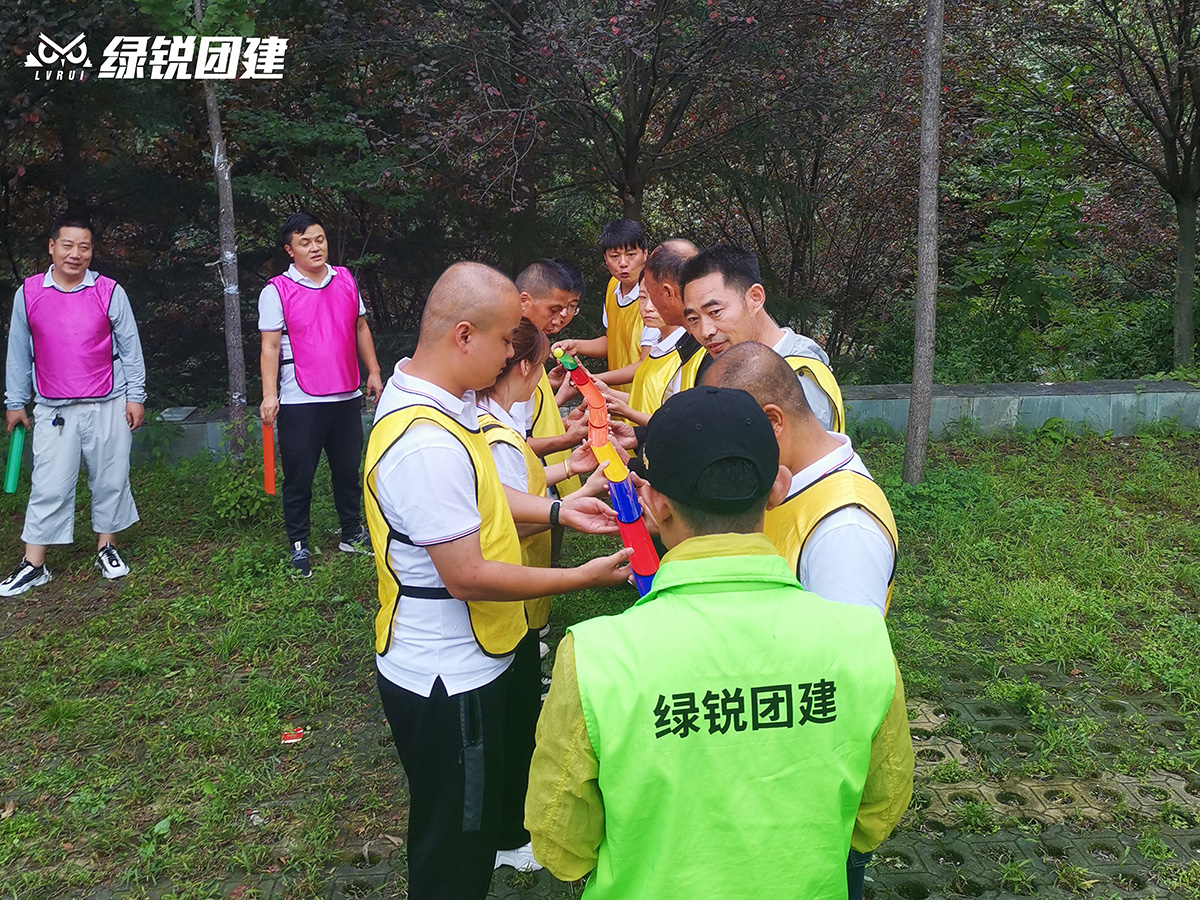 陕西博尔磊建筑工程--牛背梁团建