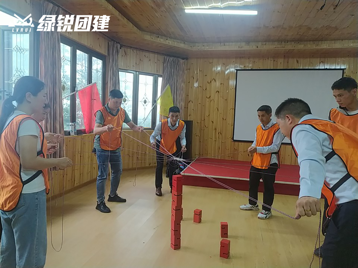 陕西永洪兴达--旱地冰壶室内主题团建