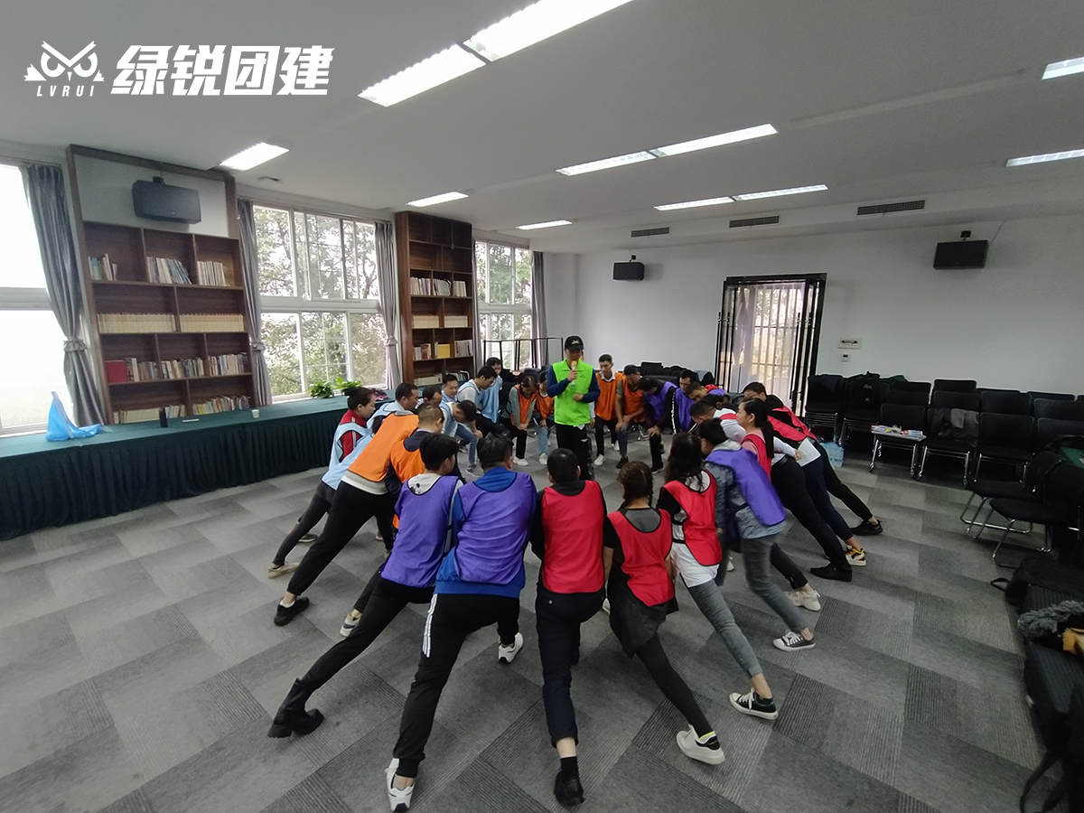 陕西永洪兴达--旱地冰壶室内主题团建