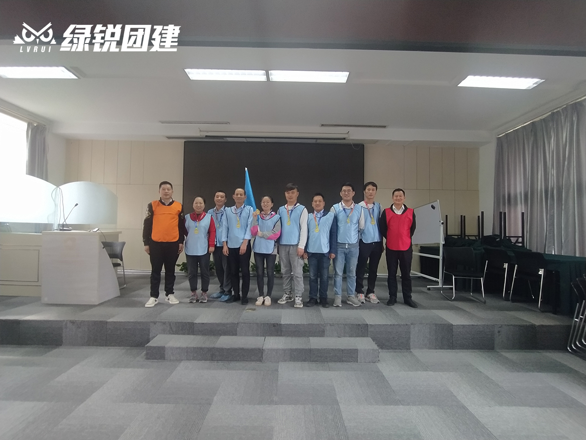 陕西永洪兴达--旱地冰壶室内主题团建