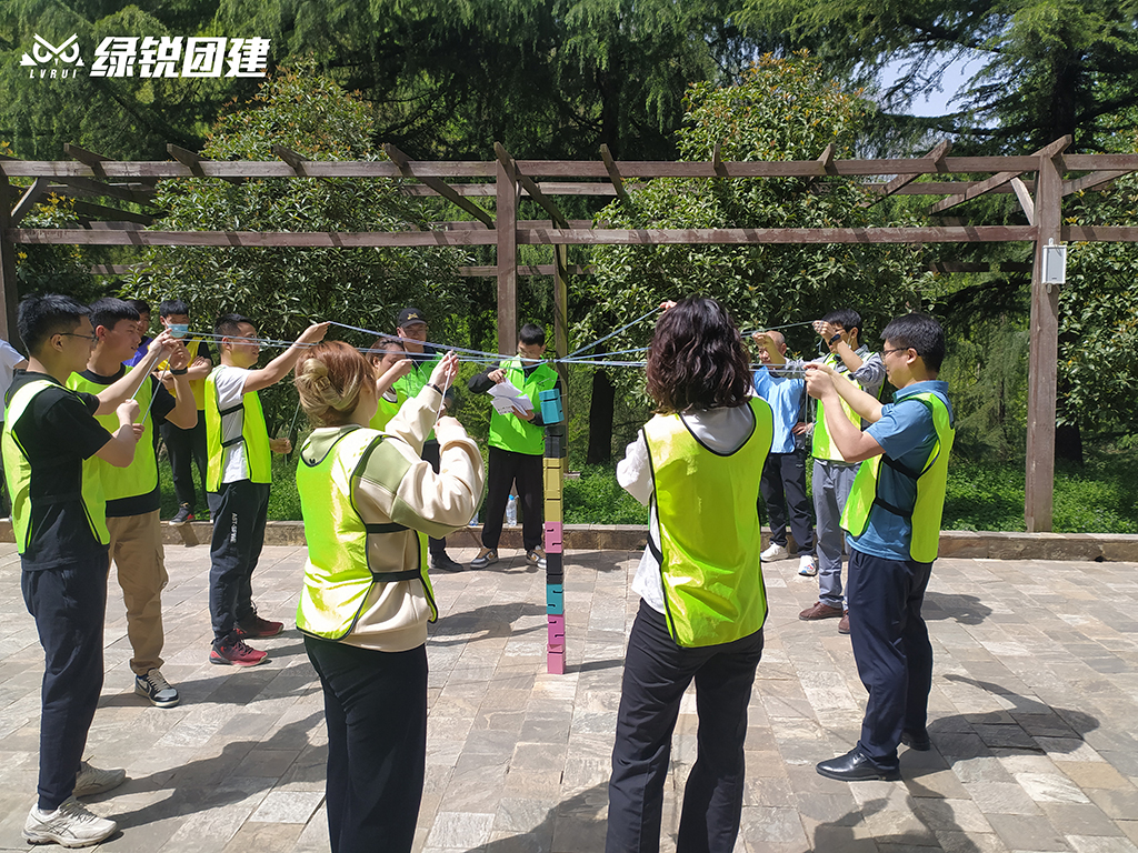 陕建机施集团--祥峪绿园真人CS团建