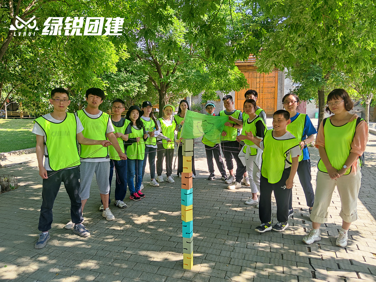 西安东方宏业科技--小五台户外徒步团建