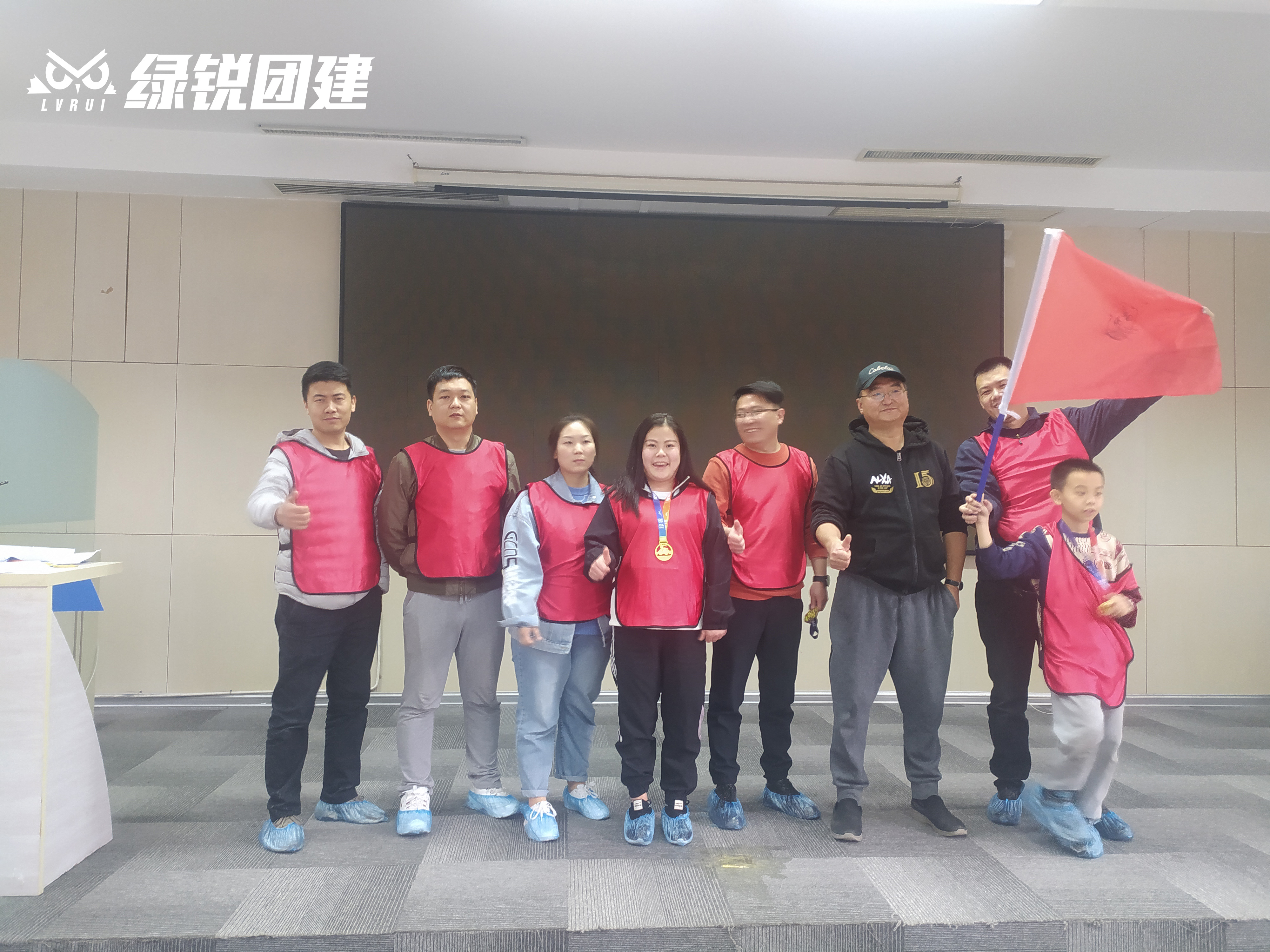 陕西航信科工贸--室内旱地冰壶主题团建