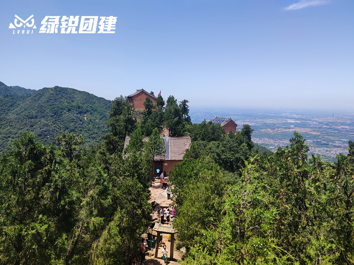 西安东方宏业科技--小五台户外徒步团建