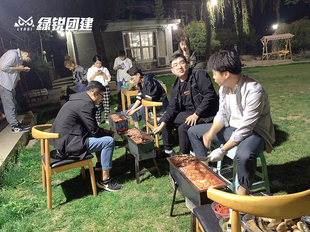 平安金服西安分公司--水上皮划艇团建