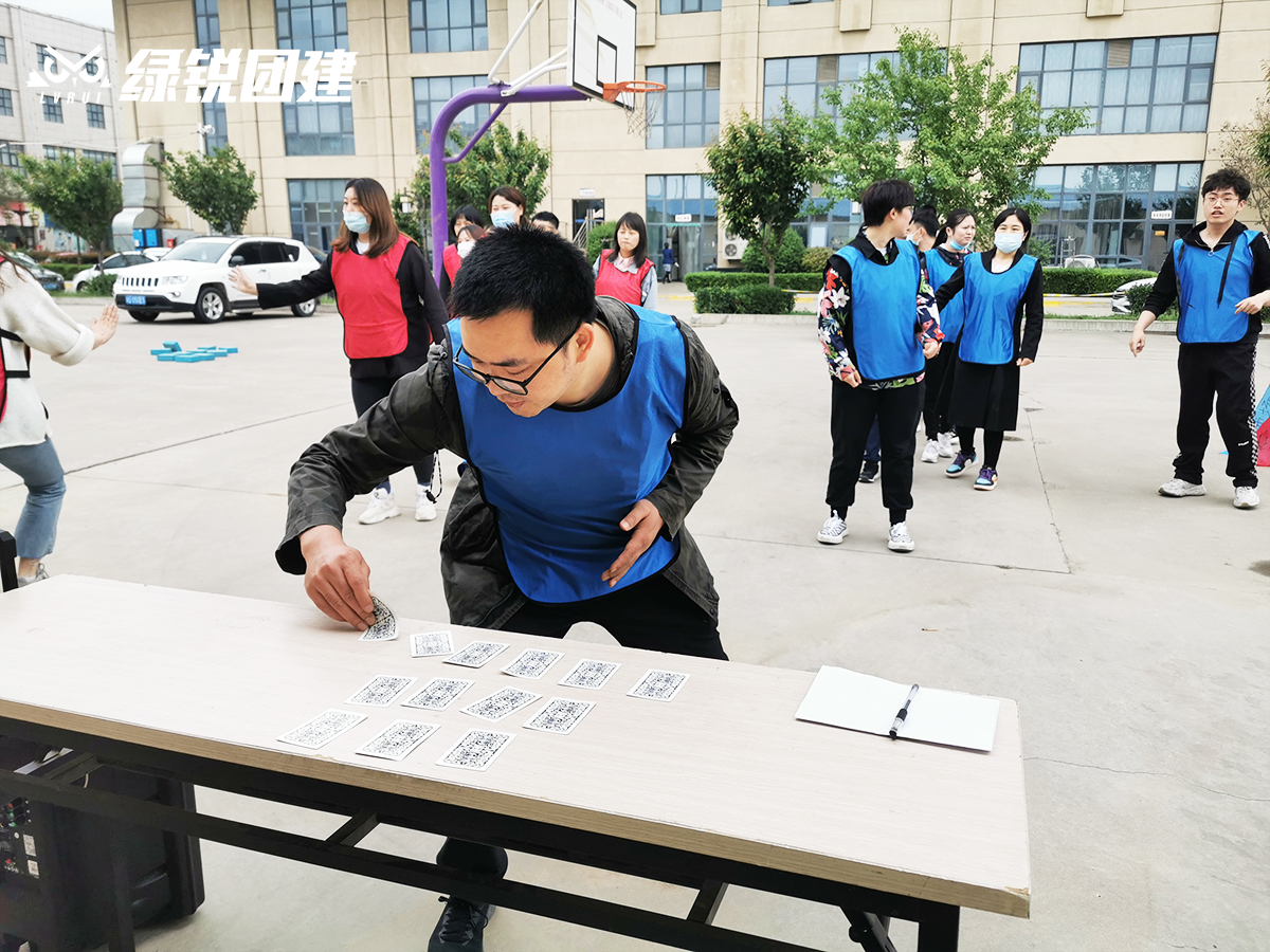 西安品诺福利--水上皮划艇休闲团建
