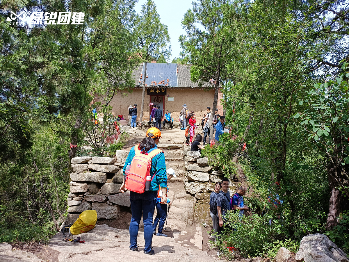 平安产险陕西分公司工会--小五台户外徒步团建