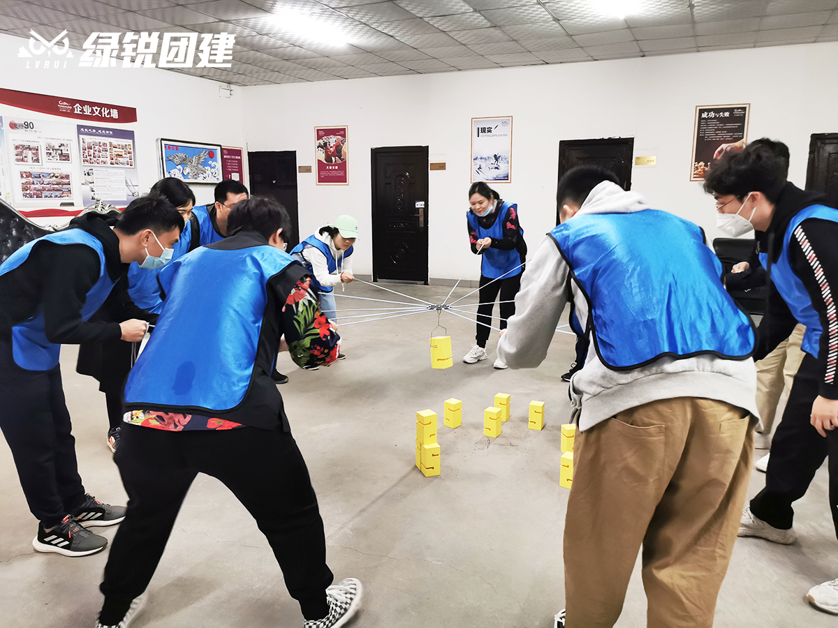 西安品诺福利--水上皮划艇休闲团建