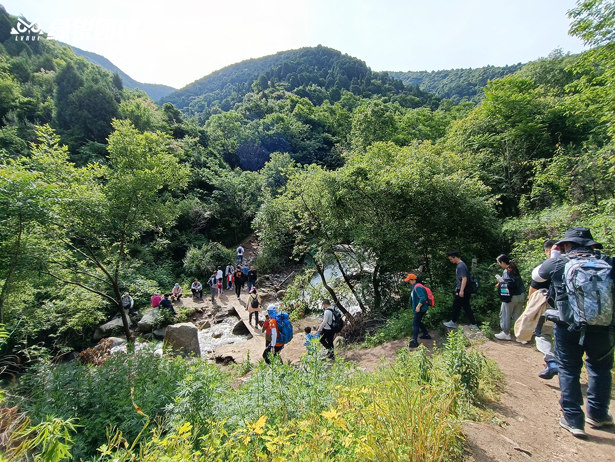 平安产险陕西分公司工会--小五台户外徒步团建