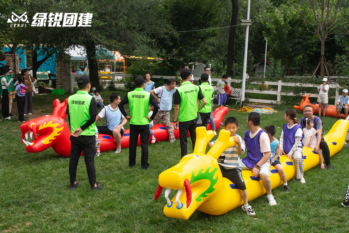 西安地铁--葡萄小镇亲子趣味团建