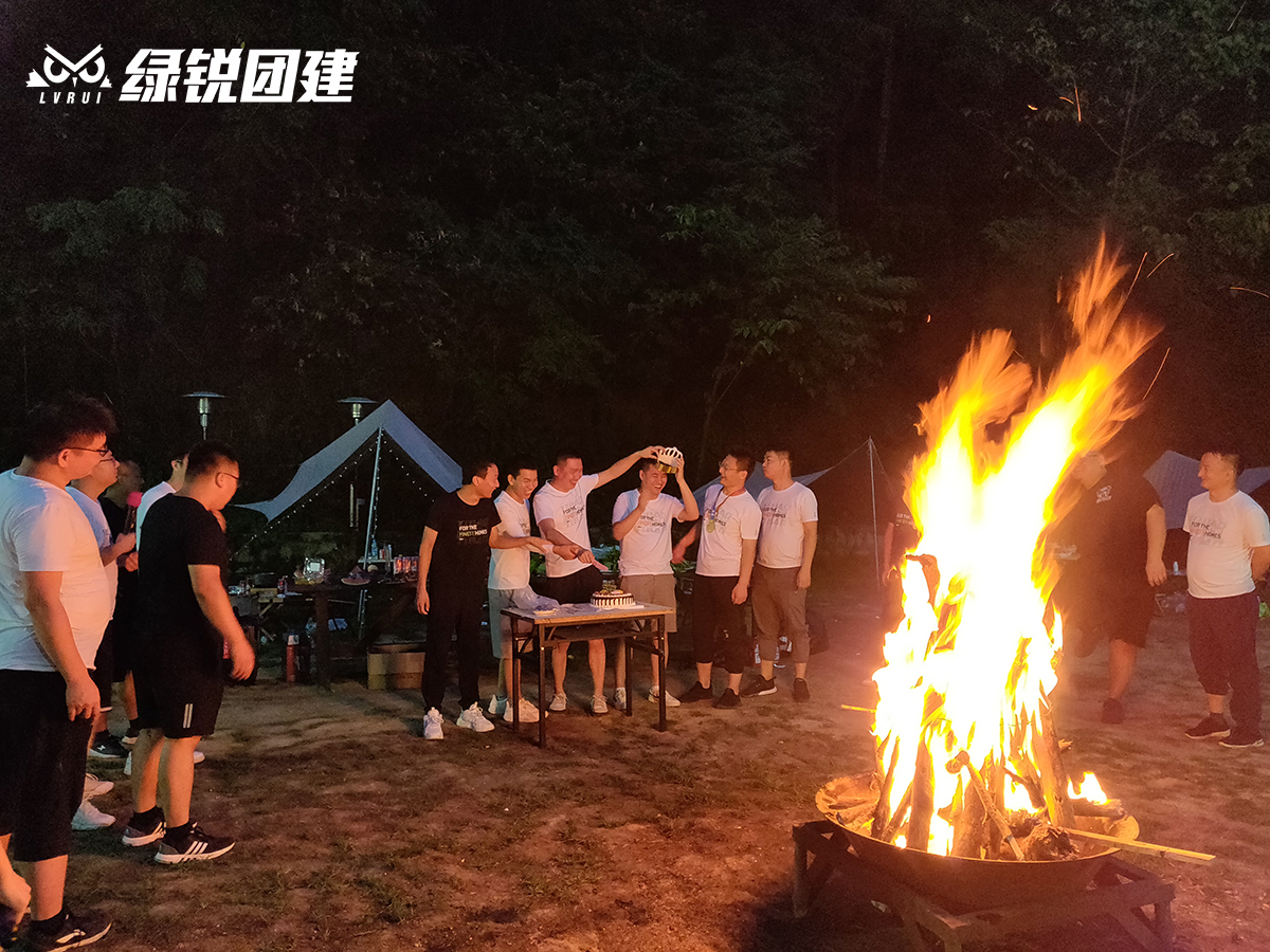 兔宝宝--祥裕森林公园户外火锅+篝火+徒步团建