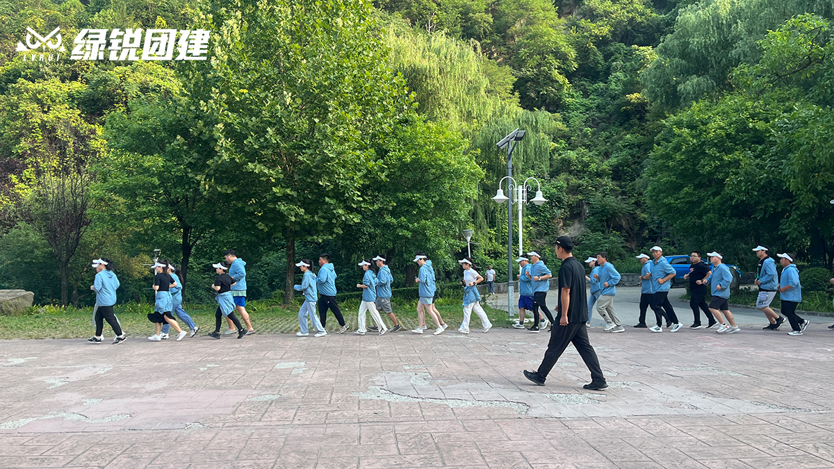 科宇建设--终南山寨峡谷水上乐园团建