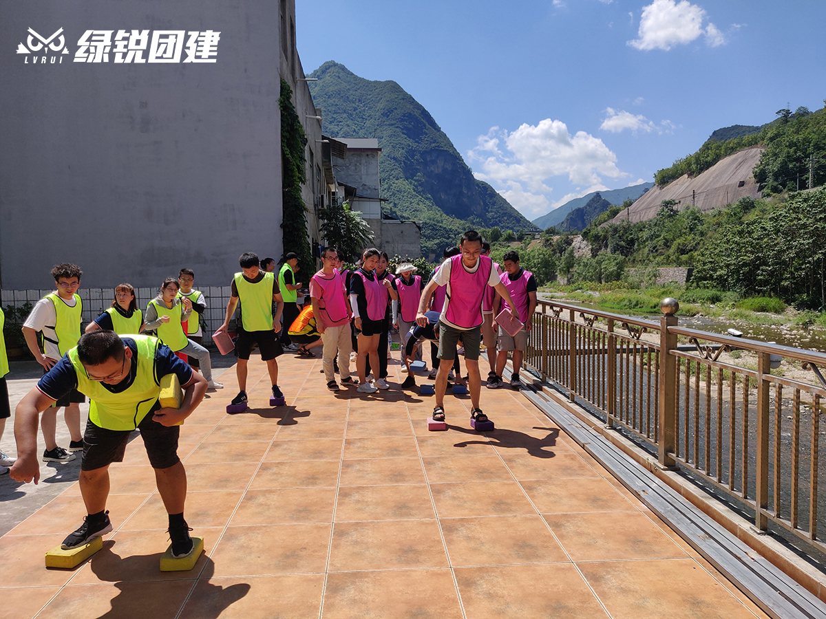 拓维电子科技--柞水福缘漂流团建