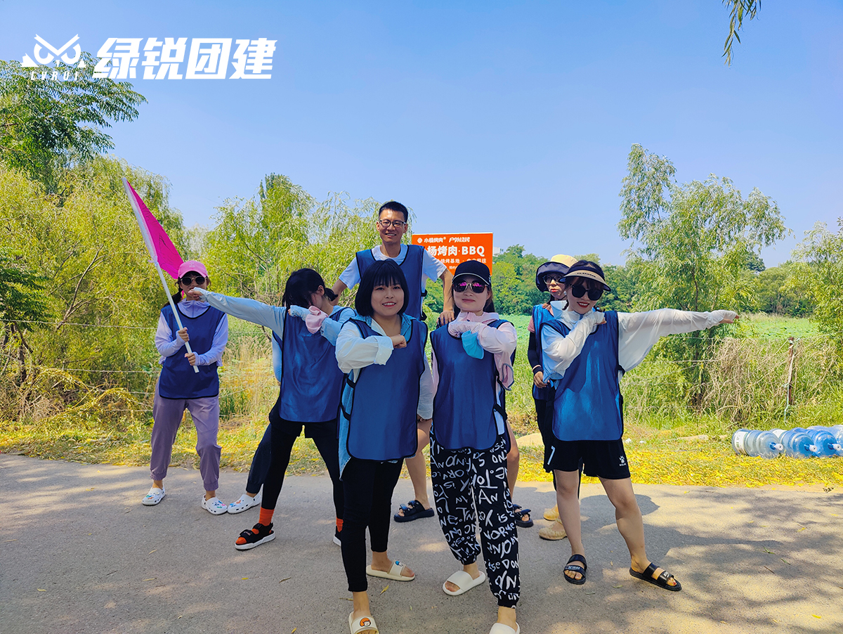 陕西中财--咸阳礼泉湖皮划艇+飞盘+篝火团建
