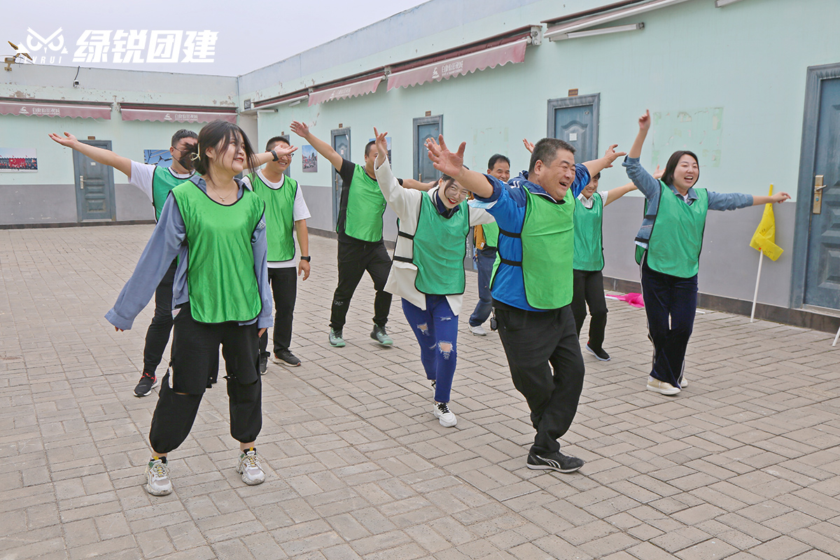 陕西泰华国贸--白鹿原定向团建+纳斯卡巨画